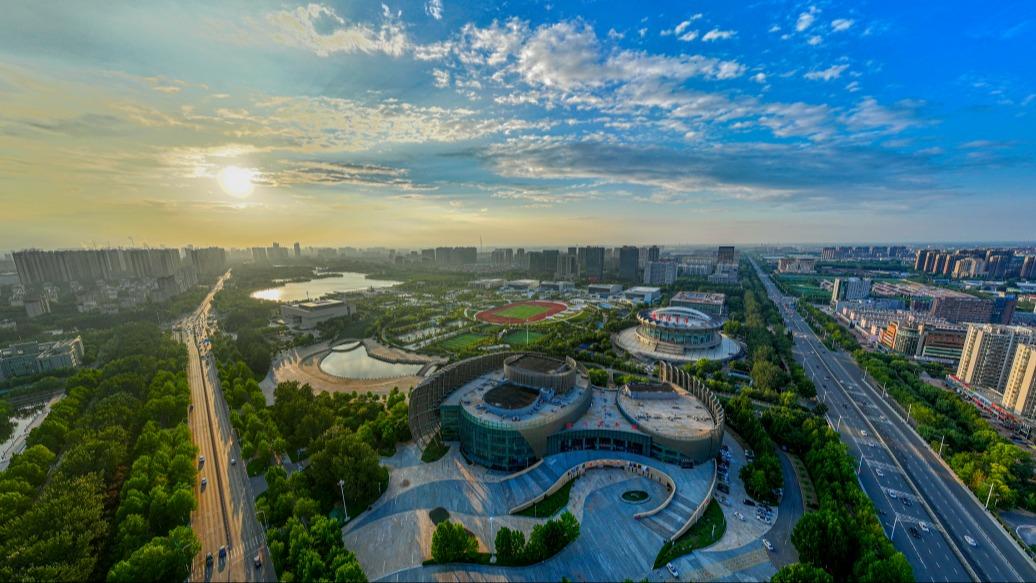 今晚点脱口秀圈是来京东团建吗